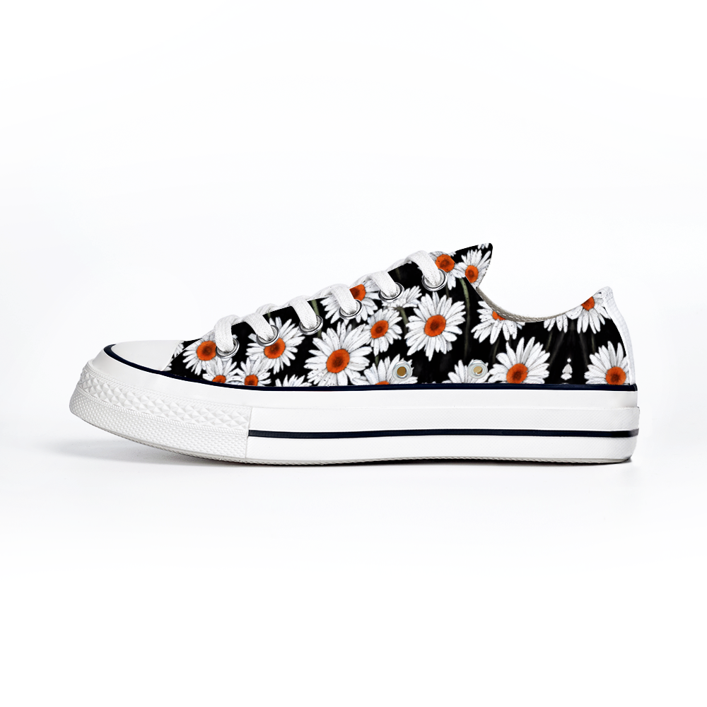 Gerbera Daisy Flowers Collection - Classic Unisex Low Top Canvas Sneakers